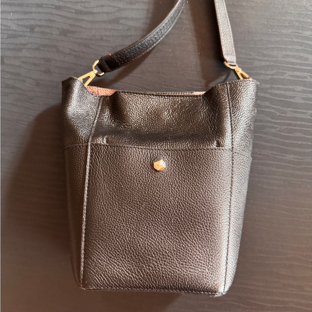 Henri Bendel Influencer Bucket Bag